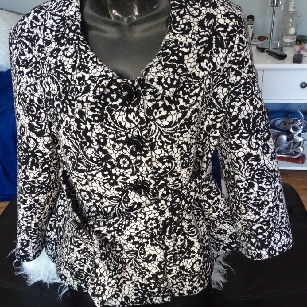 LIV JACKET